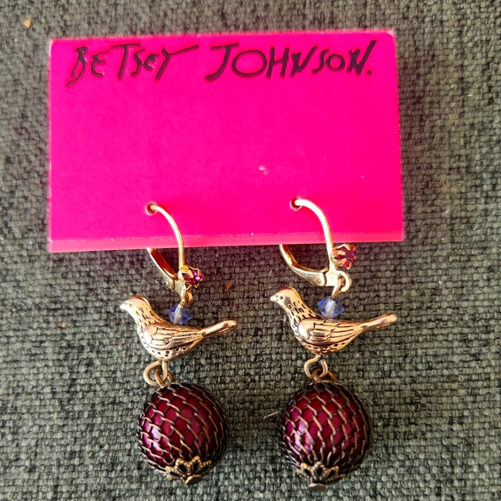 Betsey Johnson 🐦 earrings.